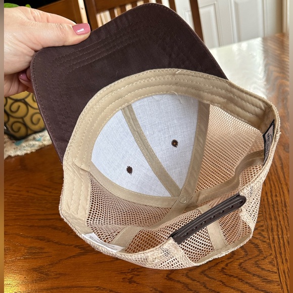 Brown and tan flower/rhinestone SnapBack trucker hat - Picture 6 of 6
